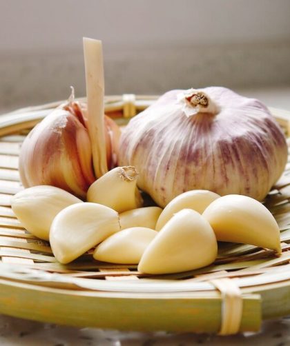 benefits of garlic for skin