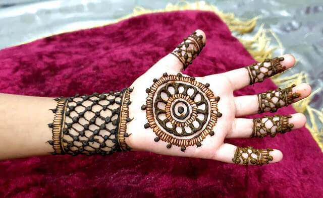 Create unique henna mehndi design video for you by Arifa_saddique | Fiverr